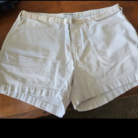 A&F shorts - Picture 4 of 4